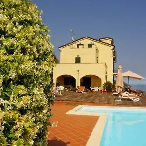 https://casa-vacanze-santi.hotelitalianriviera.com